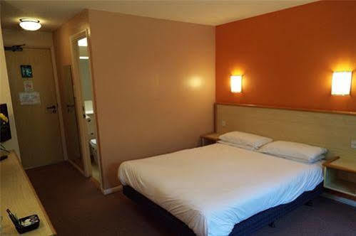 Redwings Lodge Baldock Buitenkant foto